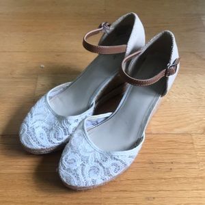 Apt 9 Cork Lace Wedges / Heels